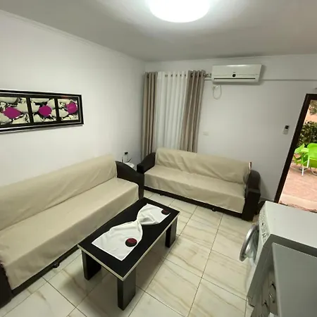 Olive Tree Apartment *