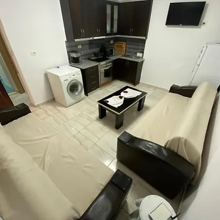 Olive Tree Apartment *